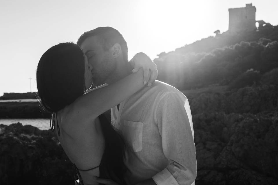 KISSES
