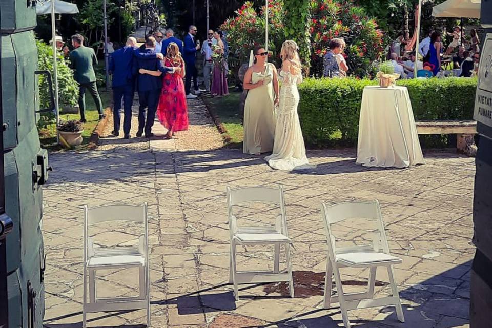 Buffet sul piazzale