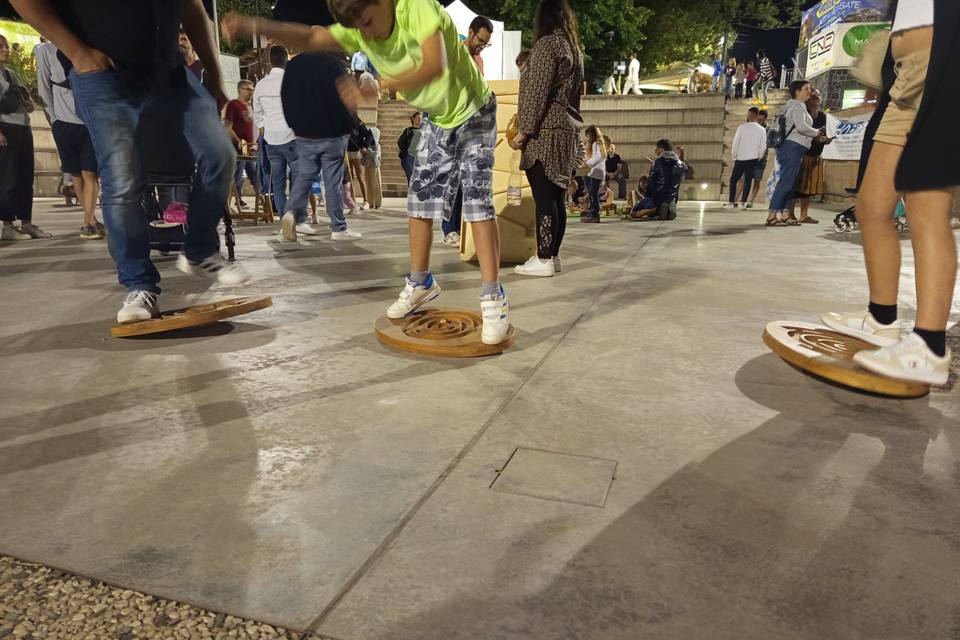 Balance board