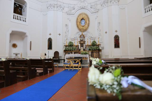 Allestimento floreale per chie