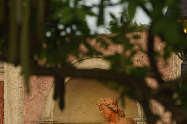 Angolo statua
