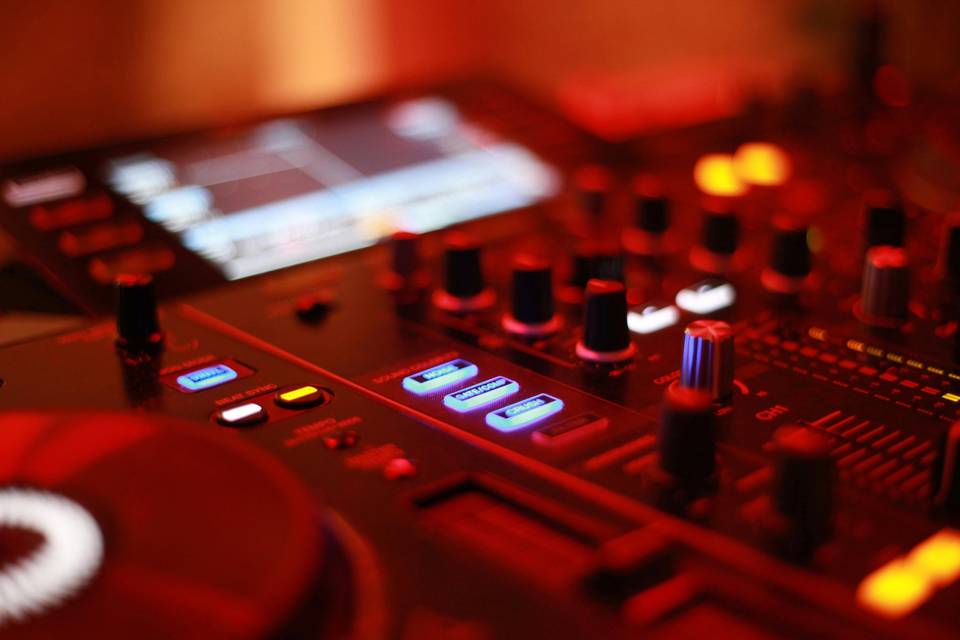 Audio e luci per la tua festa