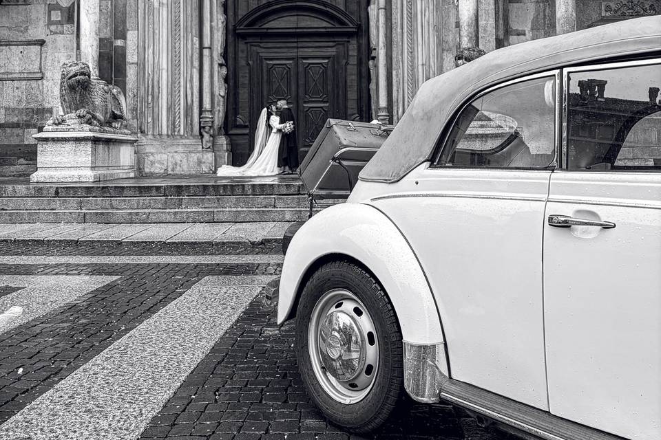 DAISY WEDDING CAR