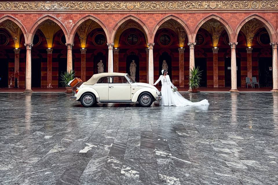 DAISY WEDDING CAR