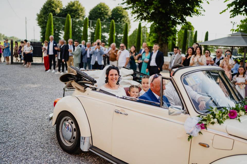 DAISY WEDDING CAR
