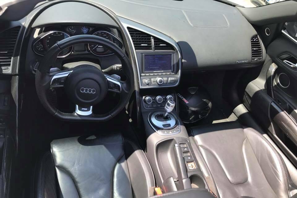 Audi r8 v10