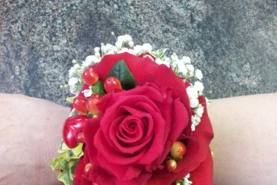 Corsage 4