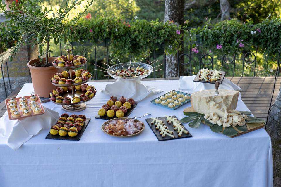 Buffet di benvenuto all'aperto