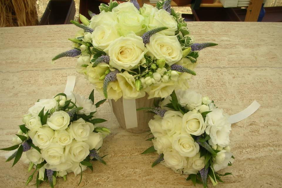 Bouquet sposa e damigelle