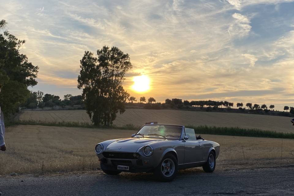 FIAT 124 SPIDER