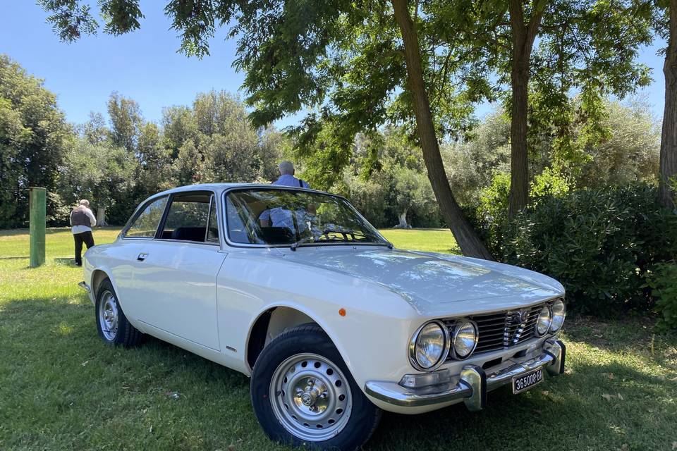 Alfa Romeo Gt 2000