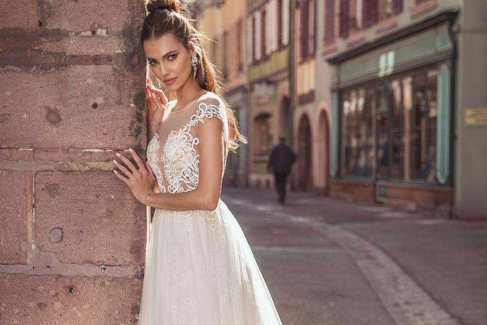 Moderno abito da sposa