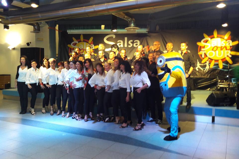 Salsa on tour con Minions