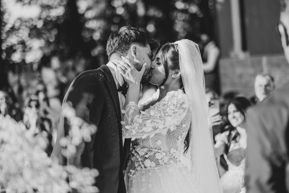 Può baciare la sposa… lo sposo