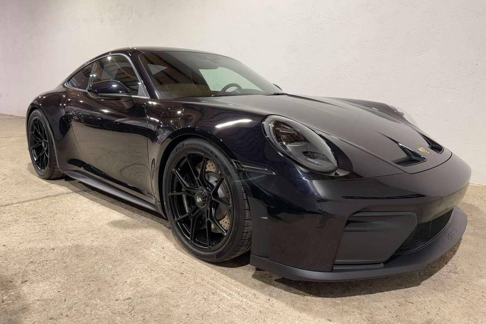 PORSCHE GT4 RS SPIDER