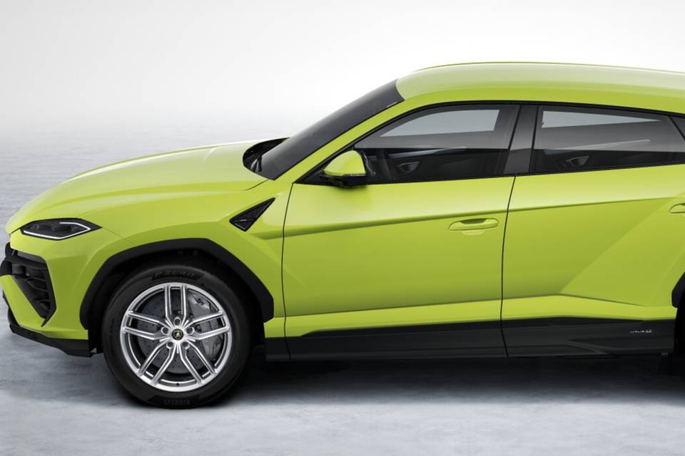 LAMBO URUS SE VERDE SCANDAL