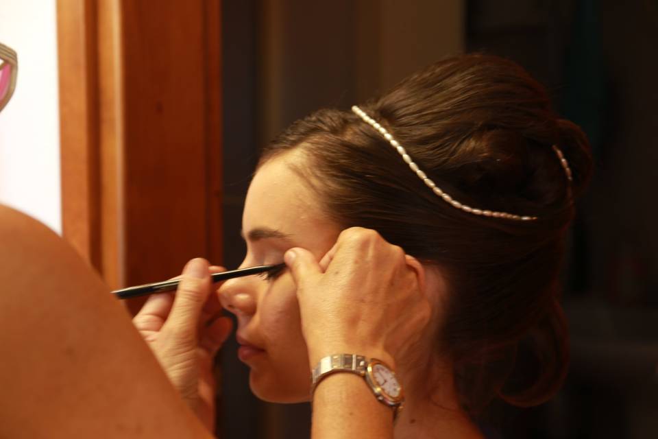 Trucco con acconciatura sposa