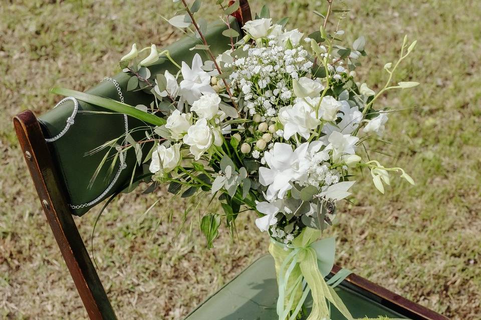 Bouquet green & white