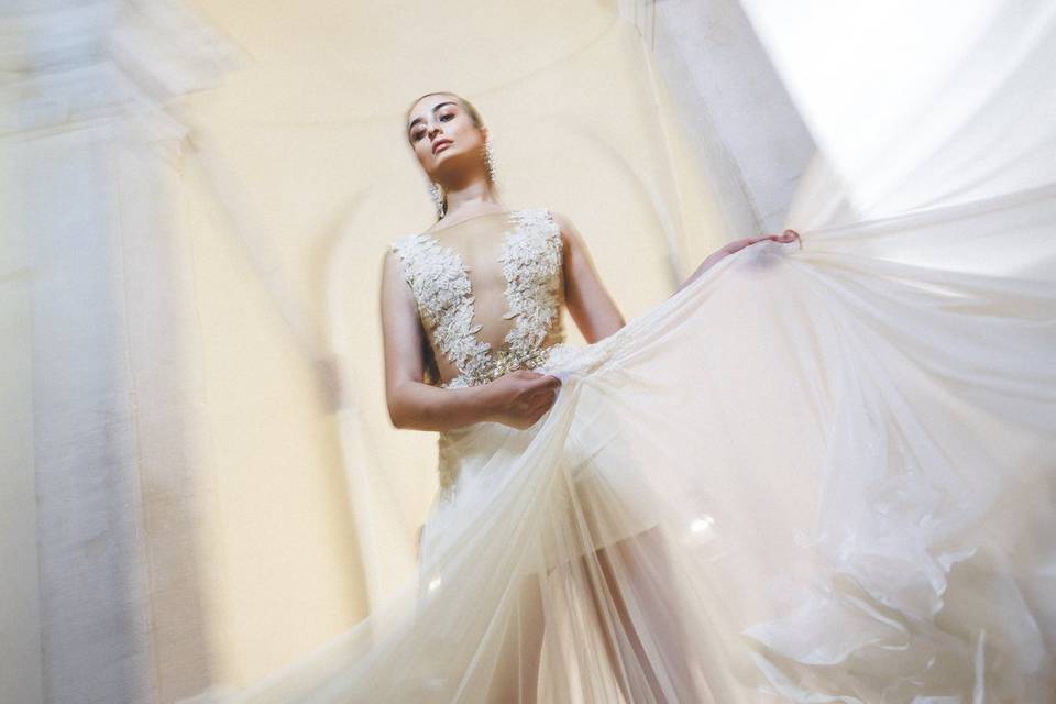 Sposa elegante tulle