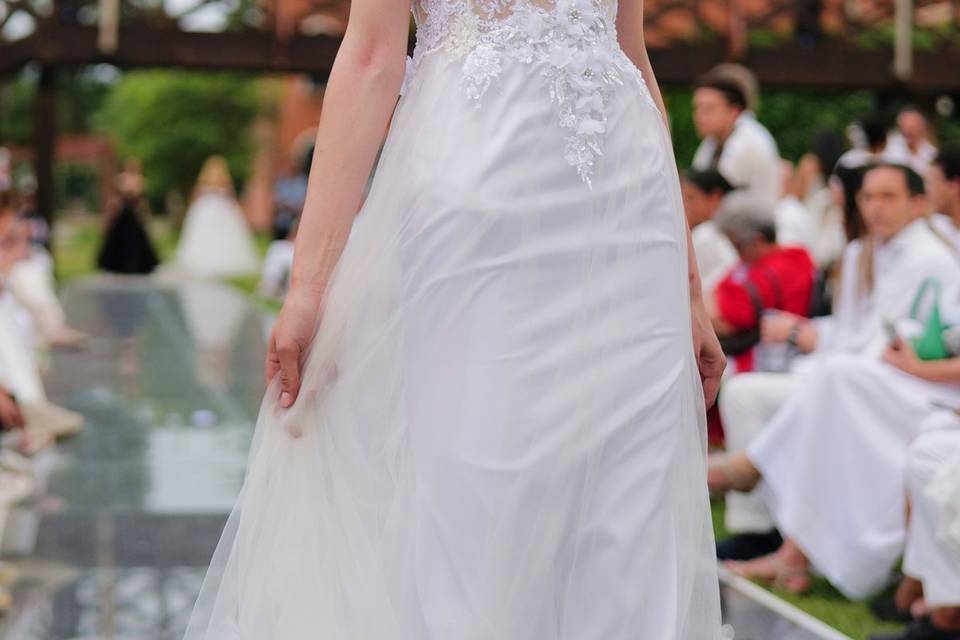 Abito con pizzo design floreal