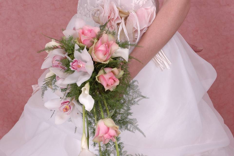 Bouquet decorativo cascante