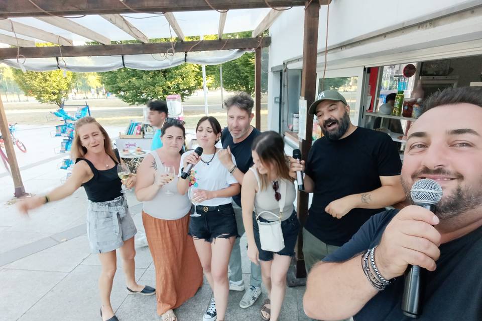 Karaoke estate 2025