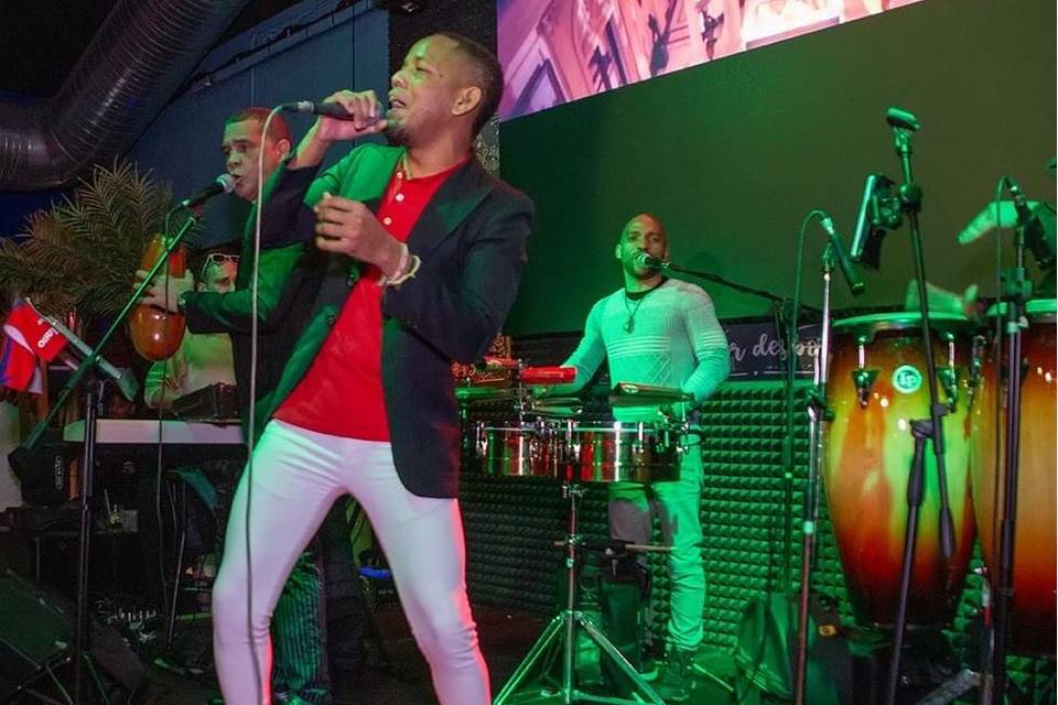Damian & musica latina