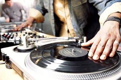 Dj musica dagli anni 40 a oggi