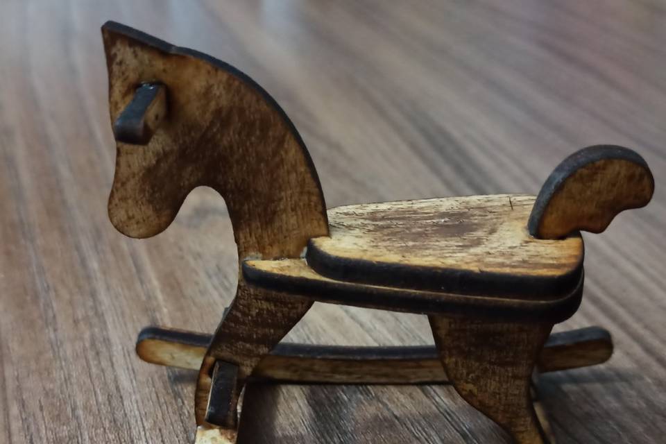 Bomboniere in legno cavallo a