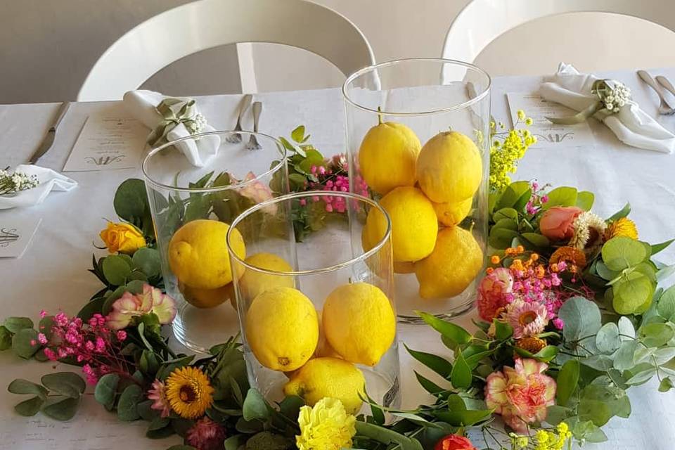 Centrotavola con limoni