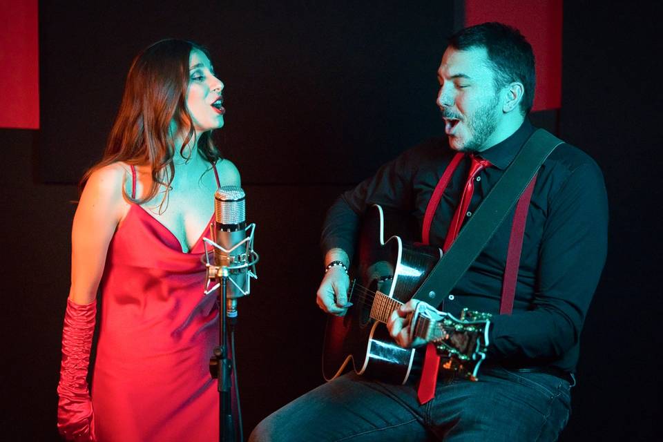 Shooting promo in red