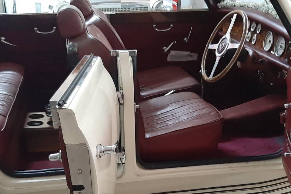 Bentley quattroporte