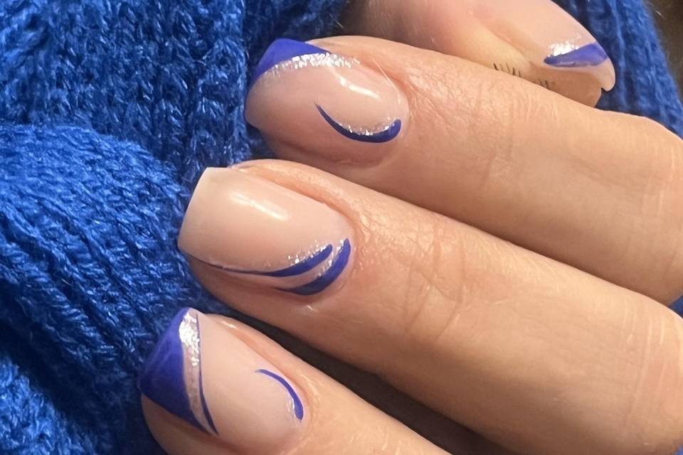 Nail art astratta