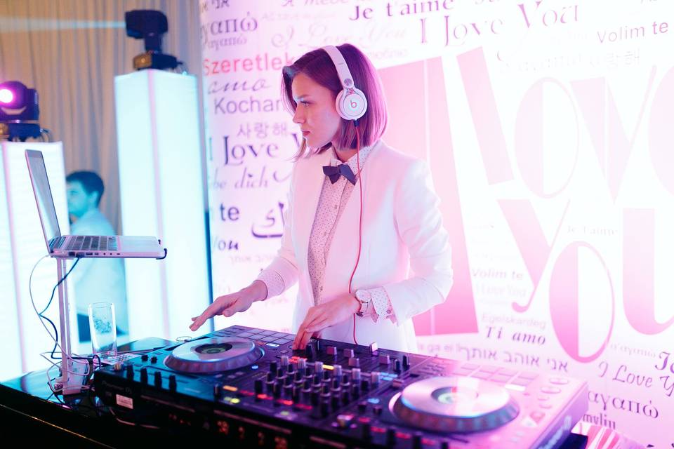 DJ Anya