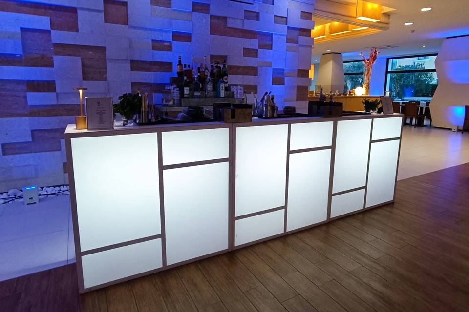 Banco bar illuminato a LED