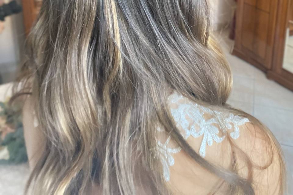 Wedding hairstylist