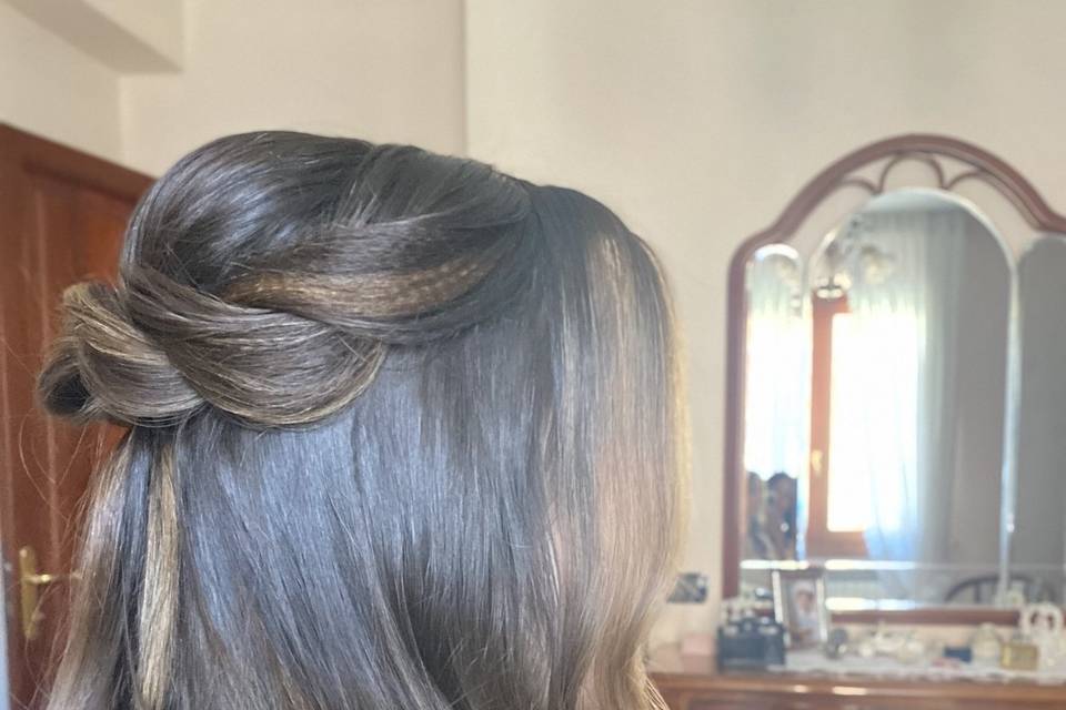 Wedding hairstylist