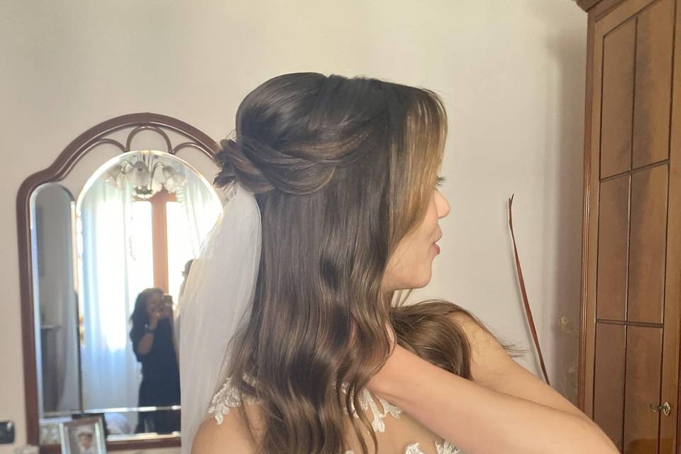 Wedding hairstylist