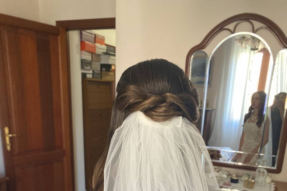 Wedding hairstylist