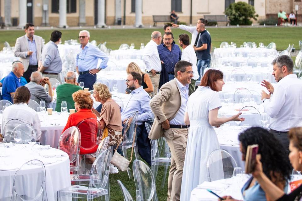 A TAVOLA