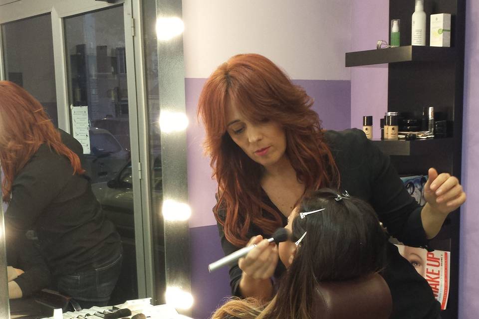 Vanessa Hair & Makeup stylist