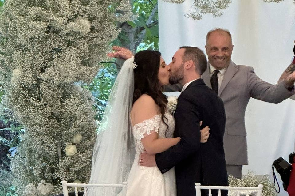 Puoi baciare la sposa!
