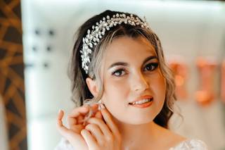 Viorica Hair-Stylist & Make-up Artist