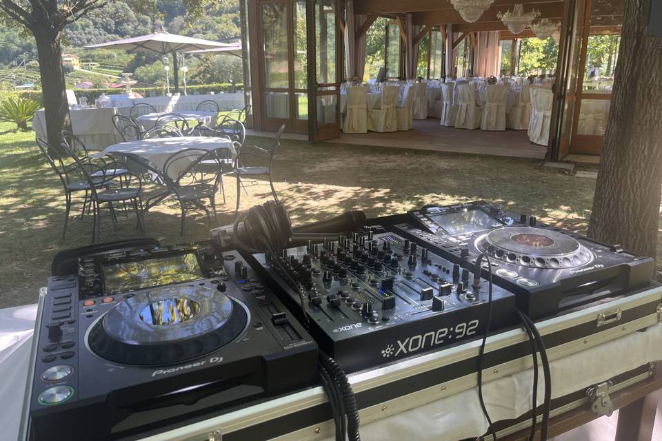 DJ per matrimoni specializzato
