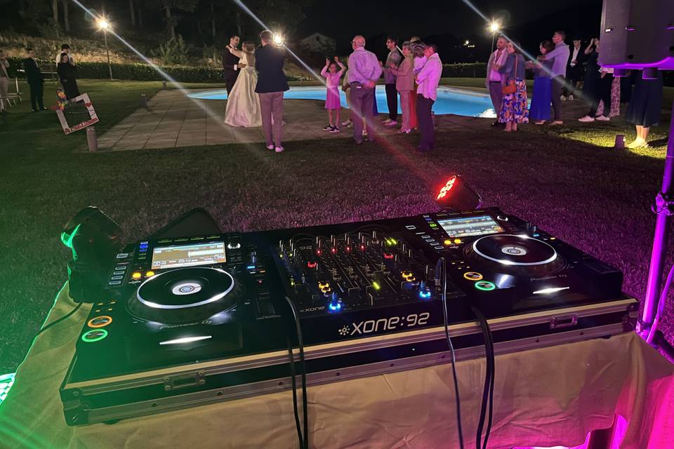 DJ per matrimoni specializzato