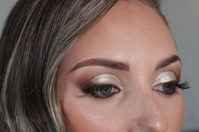 Makeup testimone