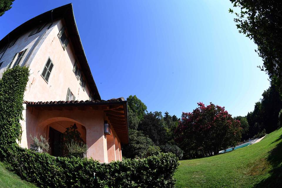 Vista giardino piscina