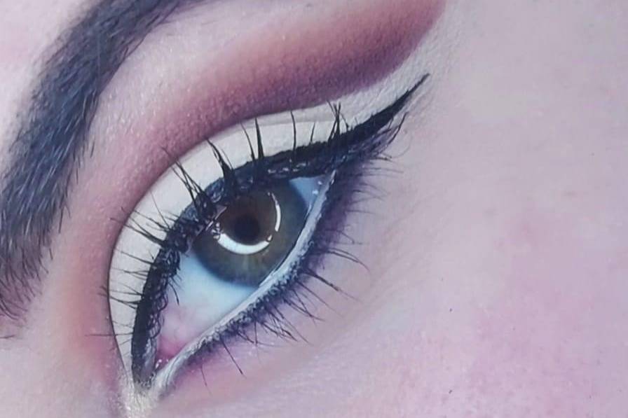 Cut Crease