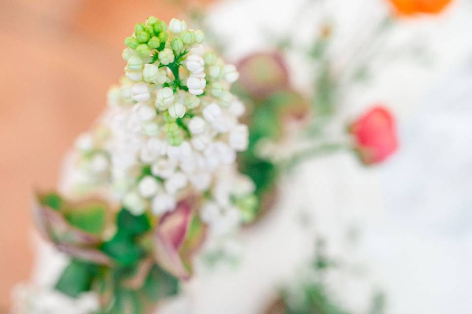 Floral spring arrangement
