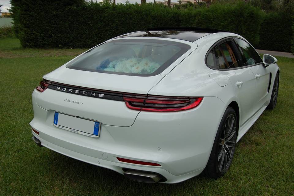 Nuova porsche panamera